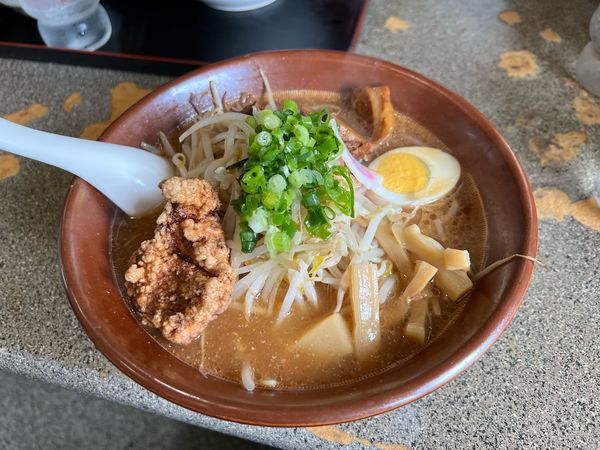 「味噌ラーメン750円」@大学ラーメンの写真
