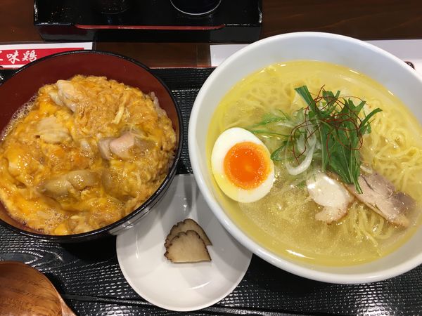 「塩らーめんセット」@秋田比内や 仙台本店の写真