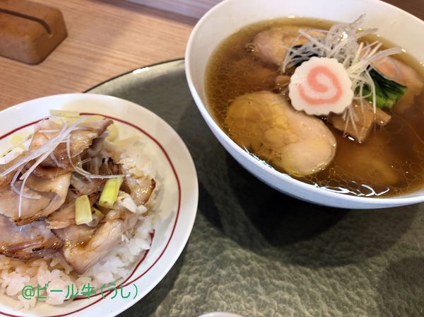 「深緑白出汁(1300円)ロース、肩ロース、もろみパーク炙り焼き丼」@中華そば 深緑の写真