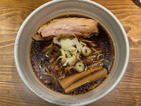 「らーめん micro チャーシュー1枚」@人類みな麺類 東京本店の写真