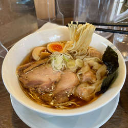 味玉中華そば 900円＋ワンタン 200円