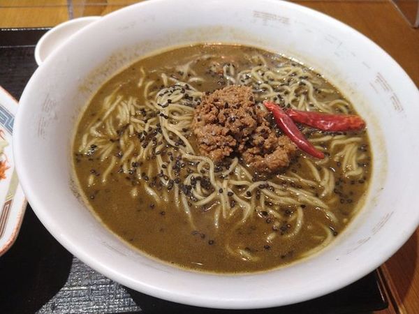 「黒胡麻担々麺」@垃垃飯店の写真