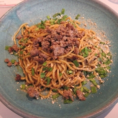 東京ギョーザスタンド ウーロン 立川店の画像