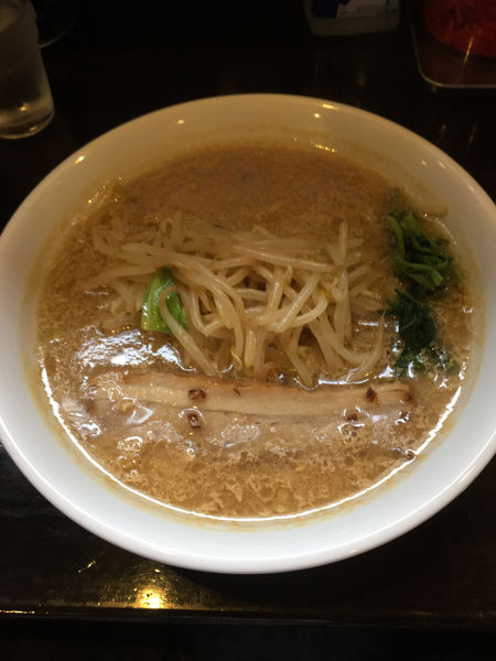 「とんこつ味噌らぁめん　 730円」@ごくめん 本店後藤の写真