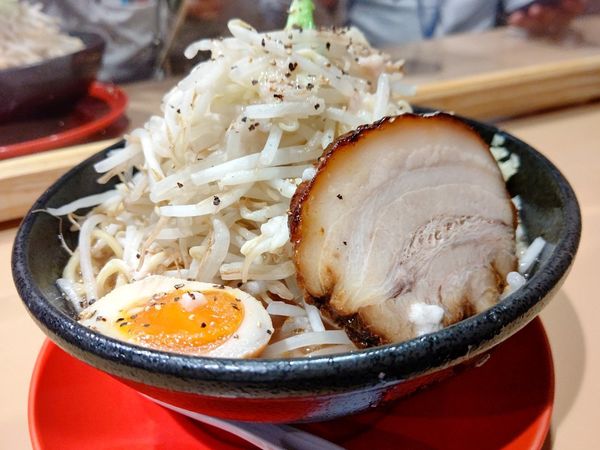 「柳路らーめん(並盛・200g・ニンニク・全部普通)820円」@麺屋 柳路の写真