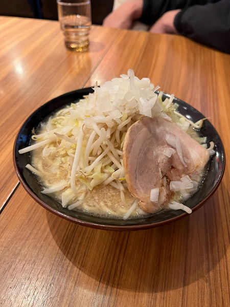 「醤油壱朗ラーメン　890円」@横浜家系ラーメン 壱角家 品川港南口店の写真