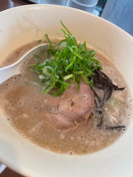 「博多豚骨らーめん」@幸心堂の写真