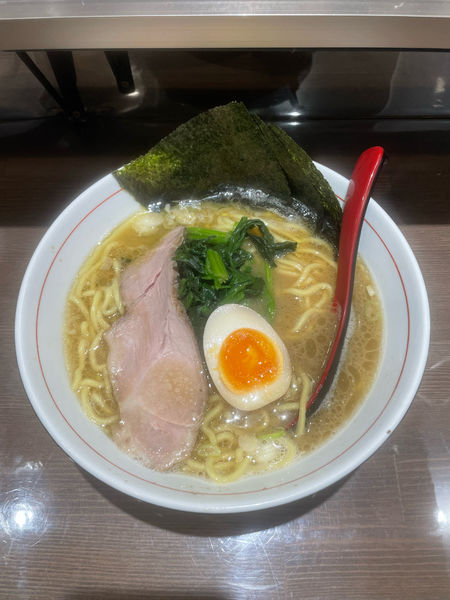 「豚骨醤油ラーメン(750円)」@麺屋天神の写真