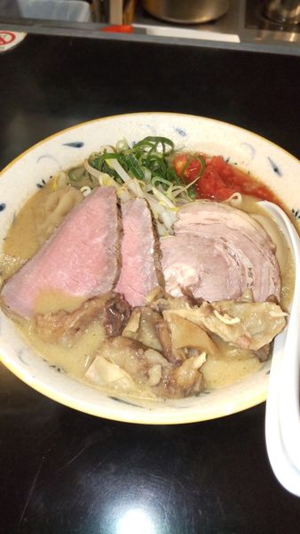 「贅沢味噌ラーメン」@みそ味専門マタドールの写真