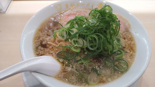 「京都熟成醤油ラーメン、替玉」@京都ラーメン森井 千歳烏山店の写真