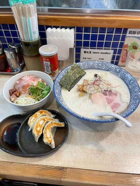 「満腹セット」@鶏豚骨 一學の写真