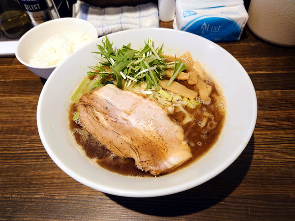 「限定 濃厚焼きあごラーメン(醤油)」@麺屋 比呂の写真