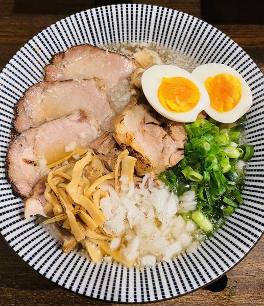 「背脂肉増し(たまご)1100円」@お酒と中華そば 南風の写真