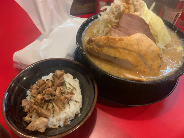 「コテ野菜ラーメン＋豚トロチャーシュー×2＋半チャーシューまぶし」@家系ラーメン 王道 神道家の写真
