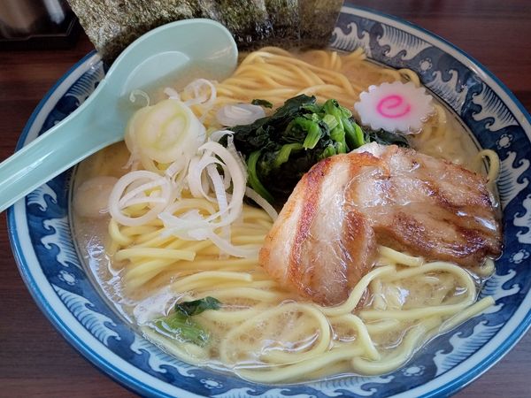 「ラーメン塩(大盛)(塩)(930円)硬め薄め多め」@麺屋 武士道 八千代店の写真