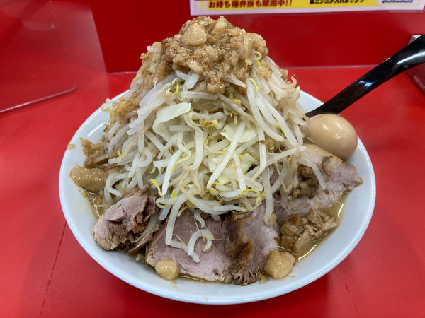 「中ラーメン」@立川マシマシ 上尾店の写真