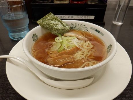 「半ラーメン」@日高屋 池袋東口駅前店の写真