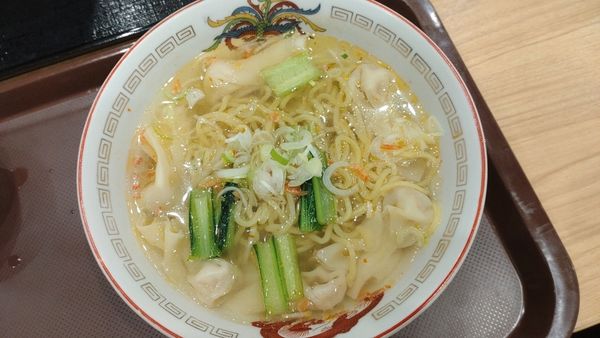 「ワンタン麺」@熱烈中華 飛龍の写真
