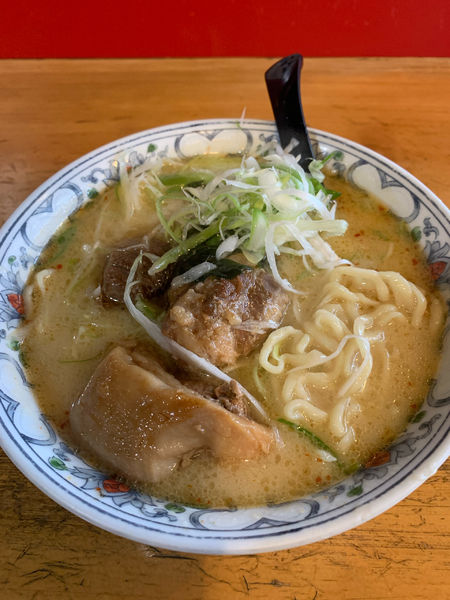 「味噌ラーメン＋角チャーシュー」@味の味噌一の写真