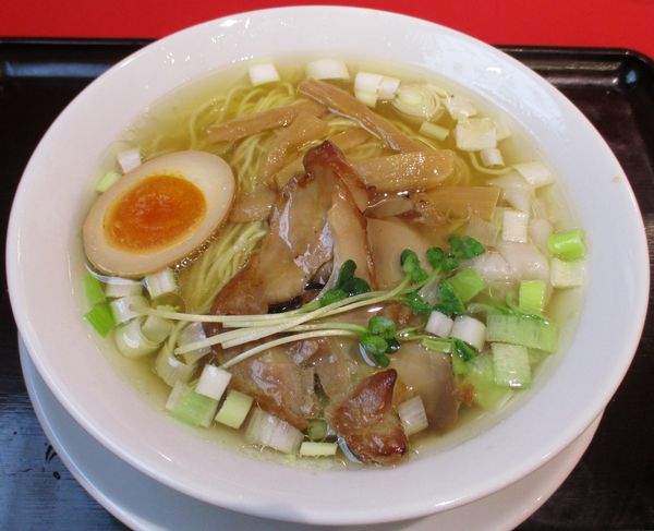 「とりそば　950円」@鳥藤とりそばスタンド グランスタ東京店の写真