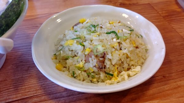 「ランチセット半チャーハン３００円」@二代目うめまる 麺や 日の出の写真