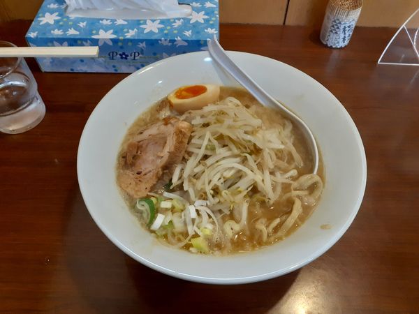 「メガ鶏白湯ラーメン　限定」@メガガンジャの写真