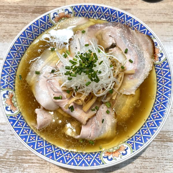 「【気まぐれ限定】牡蠣出汁バラ焼豚麺￥1300」@中華そば 四つ葉の写真