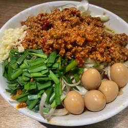 【限定】台湾ラーメンねぎ辛ニラうずら