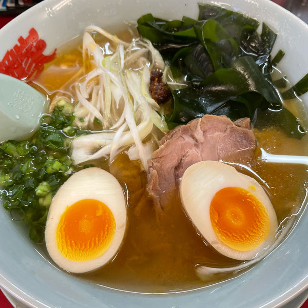 「えび塩ラーメン 910円」@ラーメン山岡家 大泉店の写真