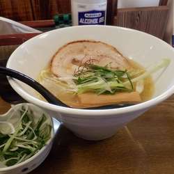 鶏白湯らーめん