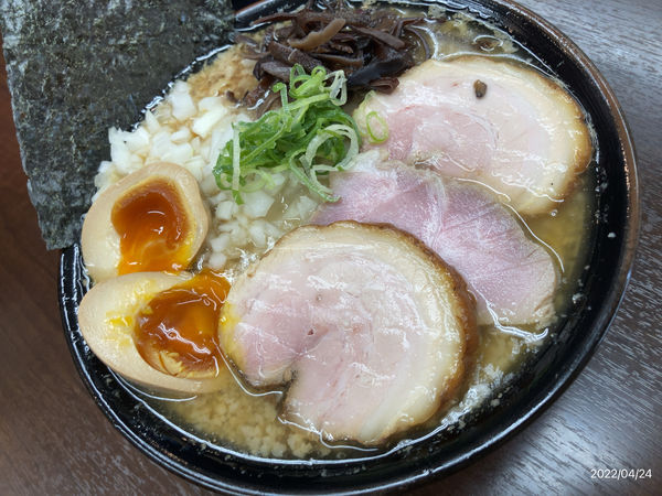 「味玉の背脂煮干ラーメン、980＋チャーシュー120」@中華蕎麦 丸め 東久留米店の写真