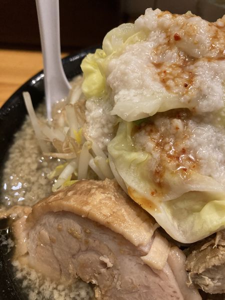 「醤油ラーメン　肉」@麺 たなかの写真