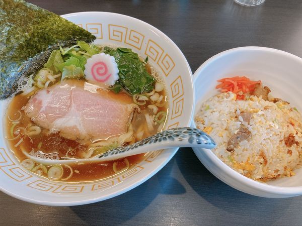 「マル特ラーメンセット（半チャーハン）」@メンショップ アキラの写真