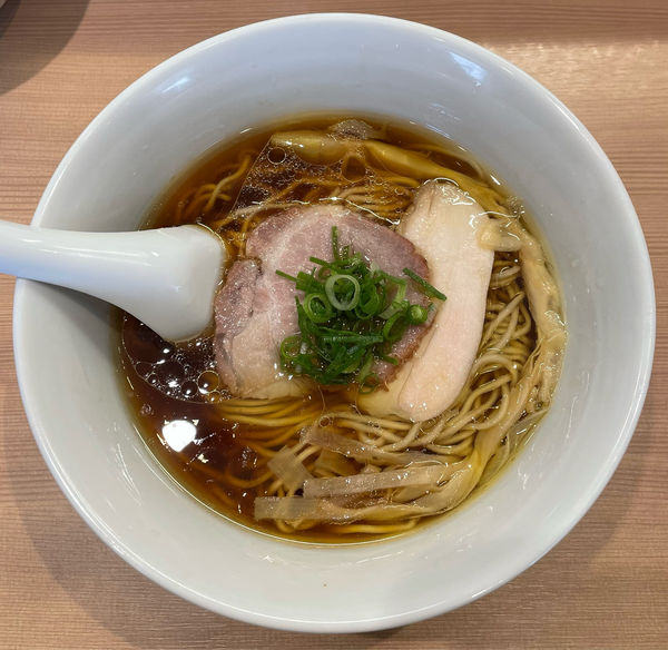 「ラーメン」@らぁ麺 はやし田 武蔵小杉店の写真