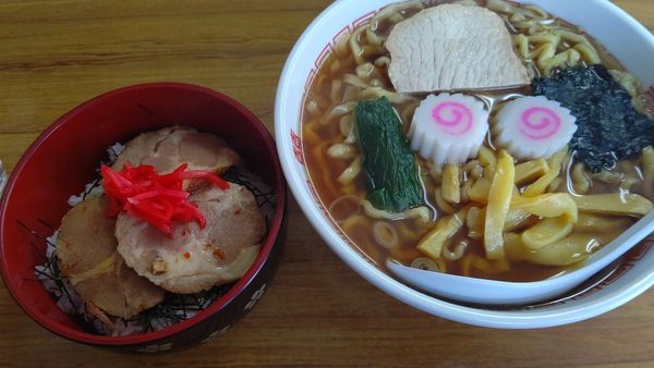 「中華そばチャーシュー丼セット」@みやご食堂の写真