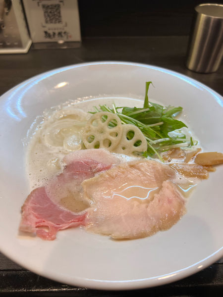 「鶏白湯そば」@麺屋鶏介の写真