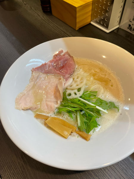 「鶏白湯そば」@麺屋鶏介の写真