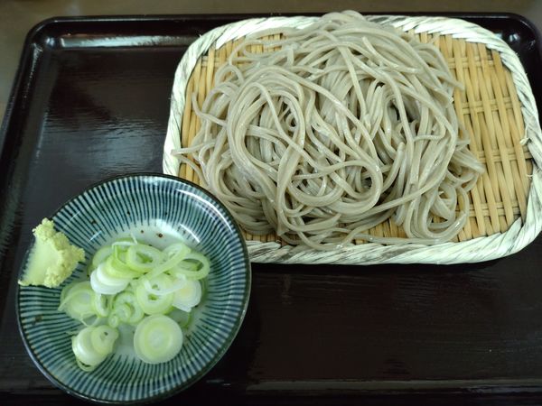 「もり　４００円」@そば切り うちばの写真