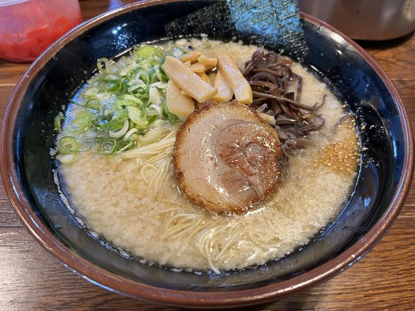 「博多ラーメン（こってり）大盛り」@風来坊の写真