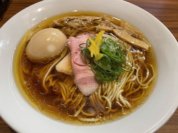 「中華そば醤油　玉子トッピング」@麺童 豊香の写真