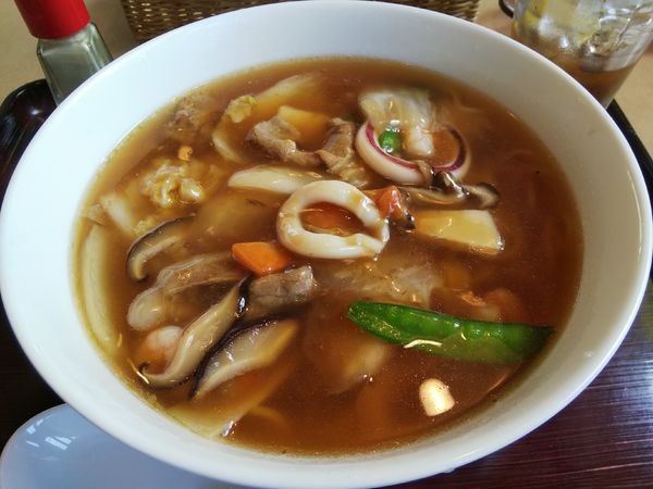 「五目うま煮ラーメン　＋ドリンクバー」@さんれーく 岡谷店の写真