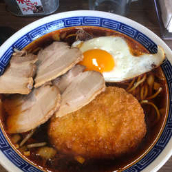 羅漢撃死兆星(ラーメン全部乗せ)　1380円　中盛り100円