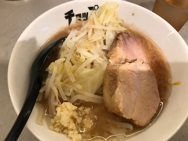 「ラーメン小　日曜限定」@まぜそば たまに らーめん チョップスの写真