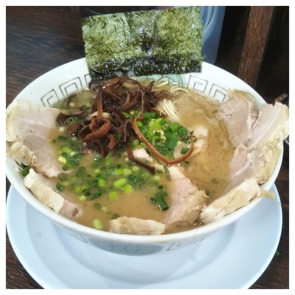 「チャーシュー麺➕替玉(無料券)」@博多長浜らーめん 楓神の写真