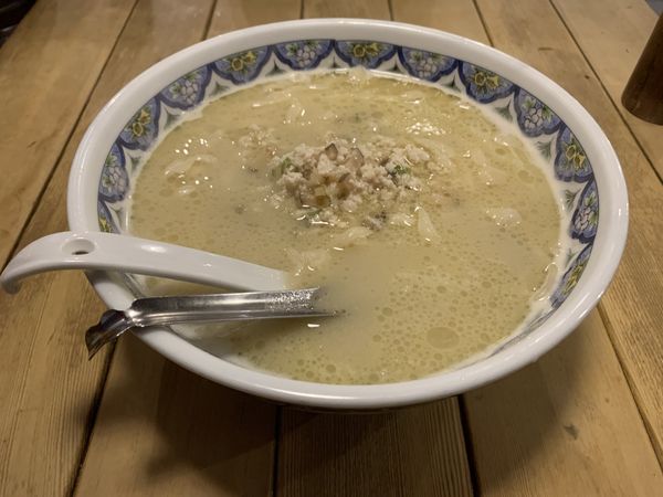 「濃厚ラーメン(塩・刀切麺・930円)」@揚州商人 松戸ニ十世紀ヶ丘店の写真