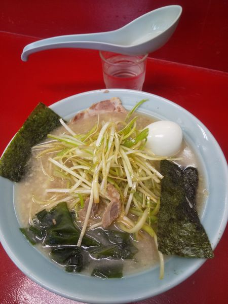 「ネギラーメン(並)500円ゆで玉子サービス」@ラーメンショップ YAMANAKAの写真
