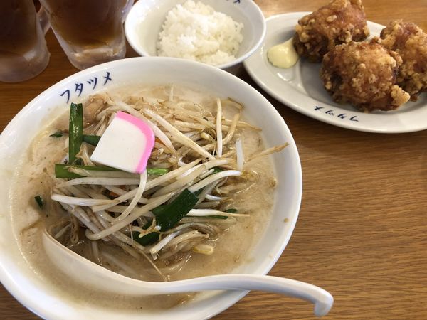 「濃厚タンメン唐揚げセット&烏龍茶やら諸々」@極濃湯麺 フタツメ 安中店の写真