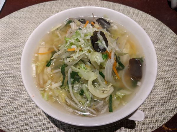「野菜湯麺：1,170円」@美華園 新橋店の写真