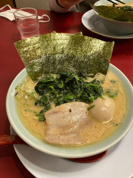 「豚骨醤油」@横浜家系ラーメン 松田家 志木店の写真