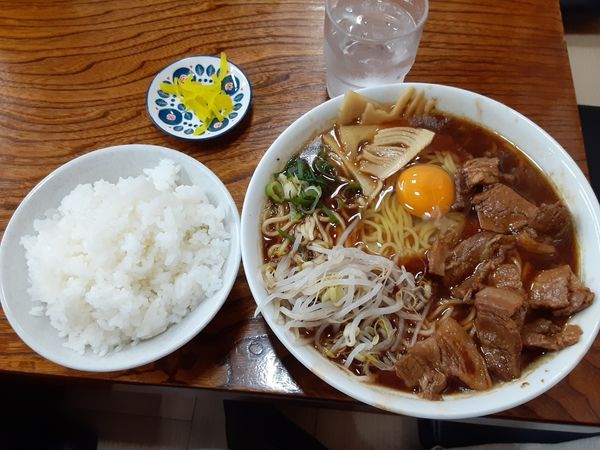 「肉玉大　ライス」@名東軒の写真
